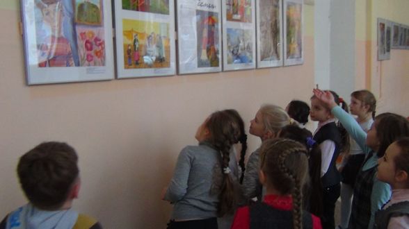 Отзывы о посещении выставки работ юных художников Всероссийского конкурса детского рисунка «Моя семья» | МОО «Союз православных женщин»
