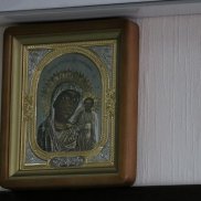 В Кургане члены Союза православных женщин поздравили мамочек, родивших в День матери | МОО «Союз православных женщин»