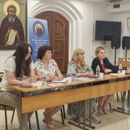 В Иркутске организовали приём жителей по вопросам социальной поддержки | МОО «Союз православных женщин»