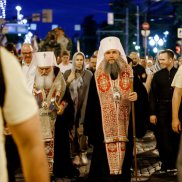 Десятки тысяч верующих приняли участие в памятных богослужениях в Екатеринбурге в годовщину расстрела Царской семьи | МОО «Союз православных женщин»