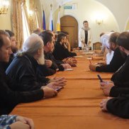 В Екатеринодарской епархии обсудили формы профессионального социального служения на приходах | МОО «Союз православных женщин»
