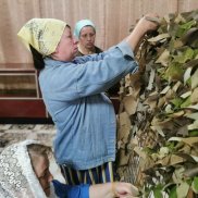 Мастер-класс по плетению маскировочных сетей от участниц Союза православных женщин (Рязанская область) | МОО «Союз православных женщин»