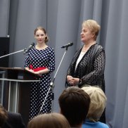 В Смоленске открылась фотовыставка «Храмоздатели Руси» | МОО «Союз православных женщин»