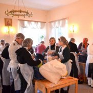С 2014 года жители Воронежской области получили около 245 тысяч порций «Народных обедов» | МОО «Союз православных женщин»