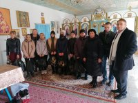 Региональное отделение Союза православных женщин в Ставропольском крае продолжает выдавать гуманитарную помощь