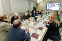 Опыт преподавания курса «Нравственные основы семейной жизни» представили на Межрегиональной конференции в Общественной палате РФ