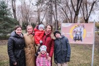 В преддверии Года семьи Союз православных женщин Астрахани дал старт социальному проекту «Семья — основа мира»
